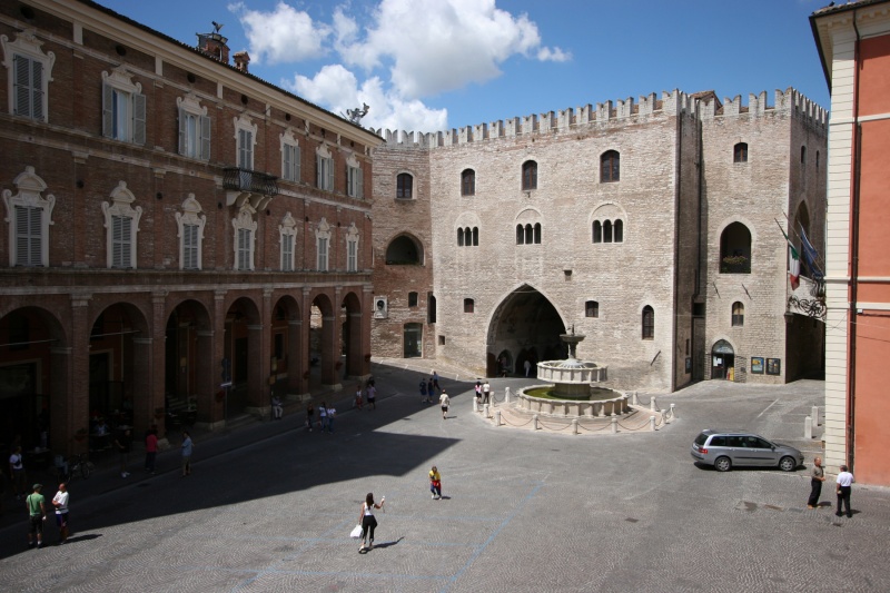 Guida Ancona: foto, cartoline e immagini | Tuttocittà Guida Ancona: foto, cartoline e immagini | Tuttocittà